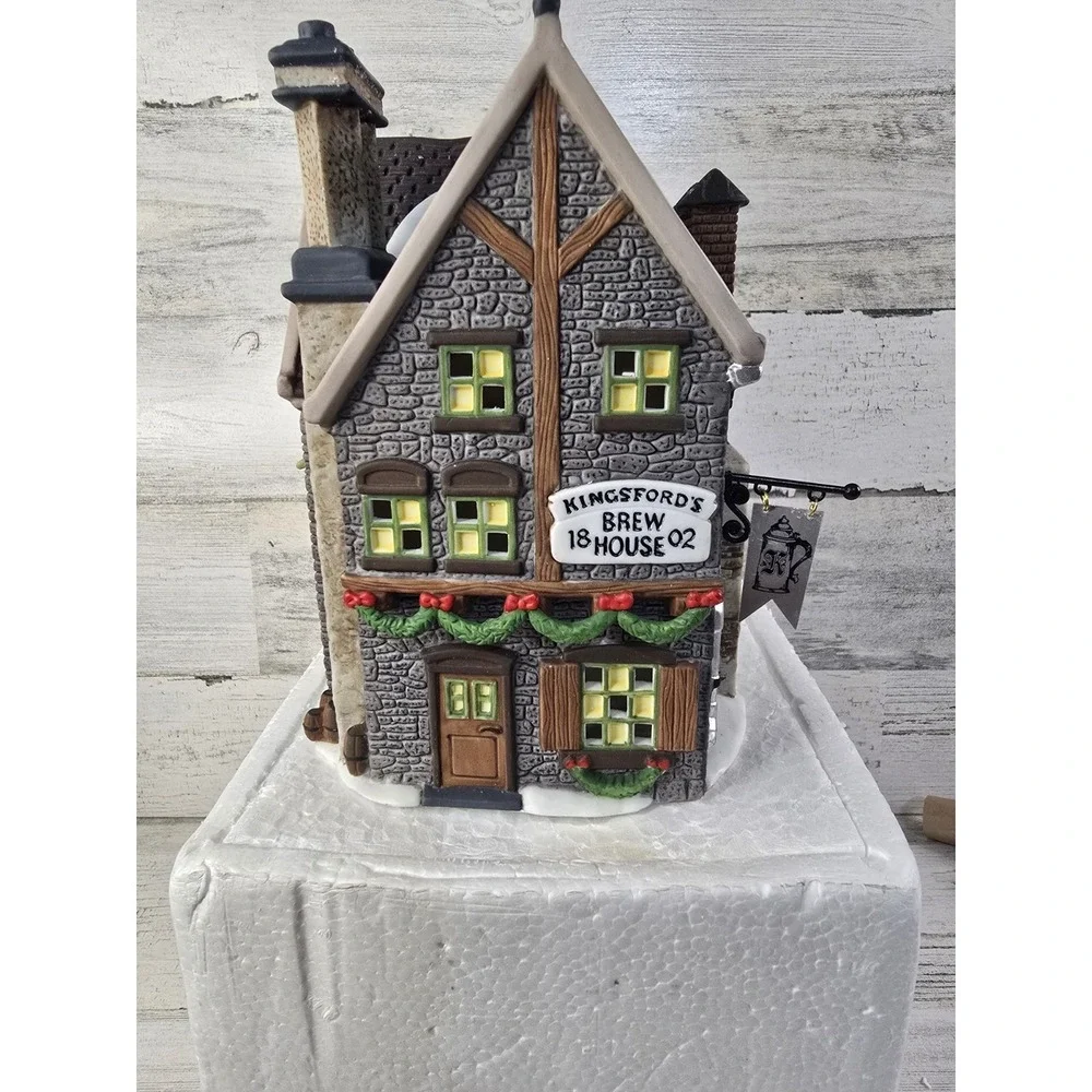 Dept 56 Dickens Village Kingsford's Brew House 5811-4 Lighted Christmas Building
